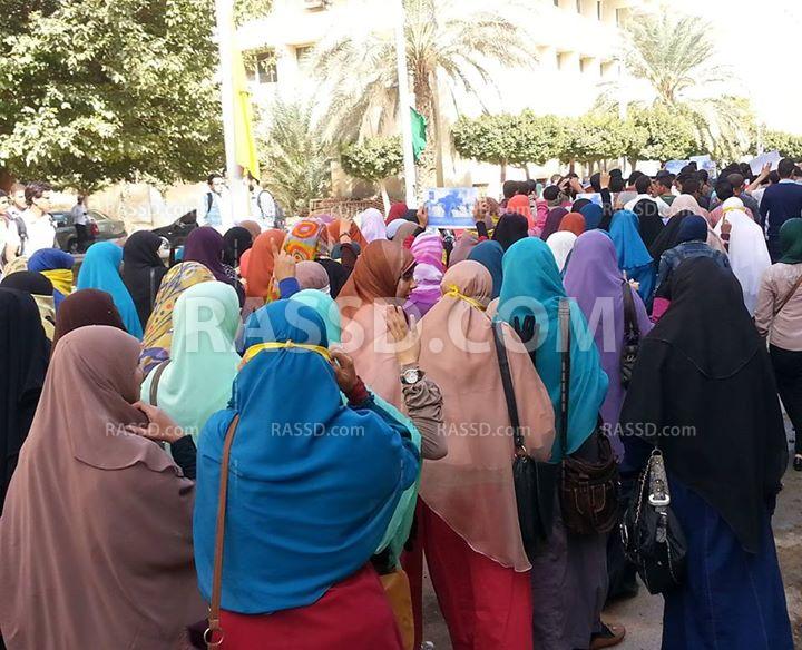 عدة تظاهرات في جامعة الفيوم تنديدًا بانتهاكات العسكر