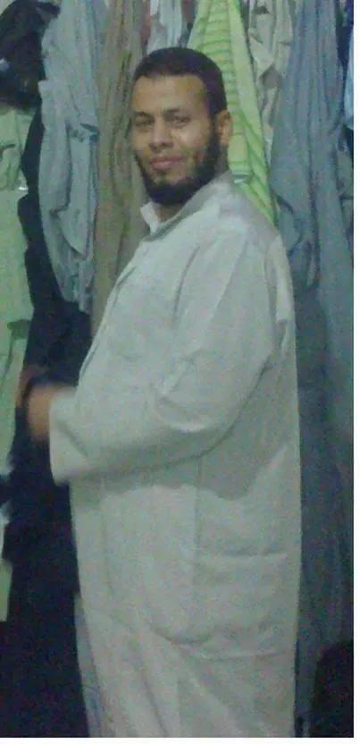 وفاة معتقل مصاب في قنا دفعته قوات الأمن من سلم منزله