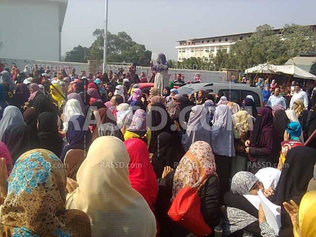 نساء ضد الانقلاب بالإسكندرية تنظم وقفة أمام سجن برج العرب