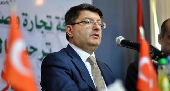 السفير التركي بفلسطين يفتتح مشاريع إغاثية بغزة