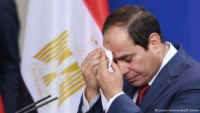 هاشتاج “كبيرة عليك” يتصدر تويتر.. ورحيل السيسي أبرز مطالب المغردين