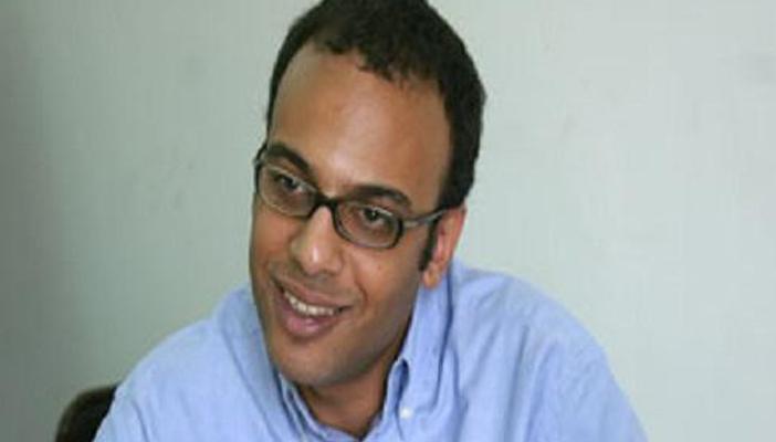 حسام بهجت يوقّع إقرارا يلزمه باتباع القانون قبل نشر مواد تمسّ الجيش