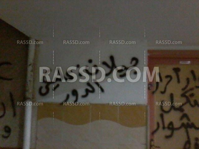 جداريات مناهضة للانقلاب داخل مدرسة الملك الكامل ‫في المنصورة‬