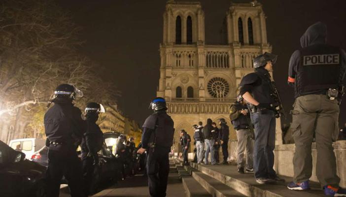 بالفيديو.. تسجيل صوتي لـ”تنظيم الدولة” يتبنى فيه تفجيرات باريس