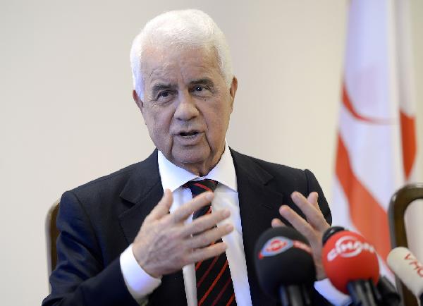 قبرص الشمالية تتهم “الجنوبية” بالمماطلة في المفاوضات