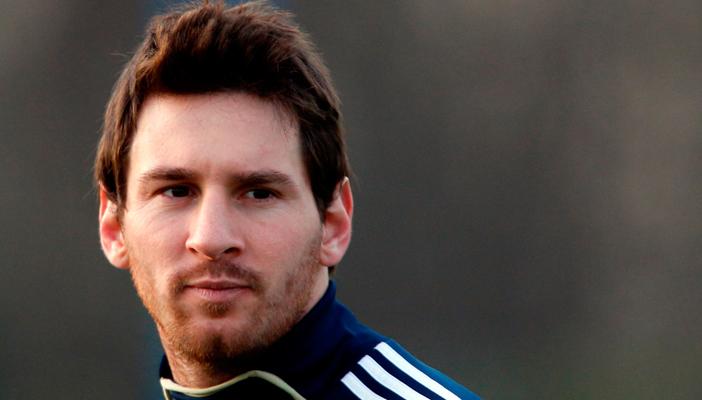 ليونيل ميسي يدعم ضحايا فرنسا