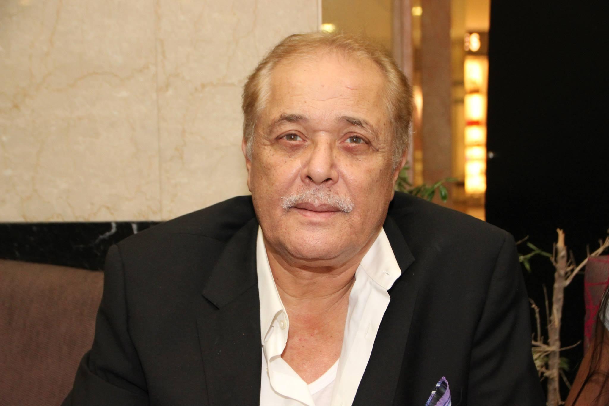 السفارة الأمريكية بالقاهرة تنعي محمود عبدالعزيز:” سنفتقدك”