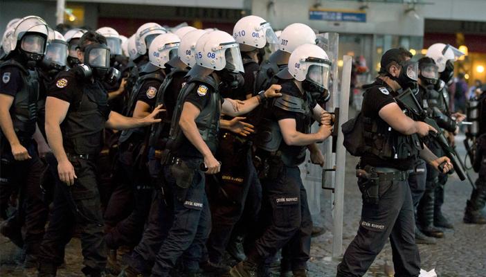 إصابة 4 من الشرطة التركية جراء تفجير في مدينة غازي عنتاب