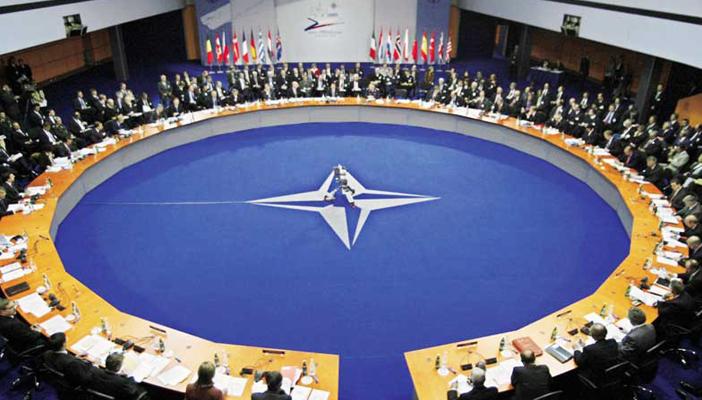 فورين بوليسي: على “الناتو” التدخل لإلحاق الهزيمة بتنظيم الدولة