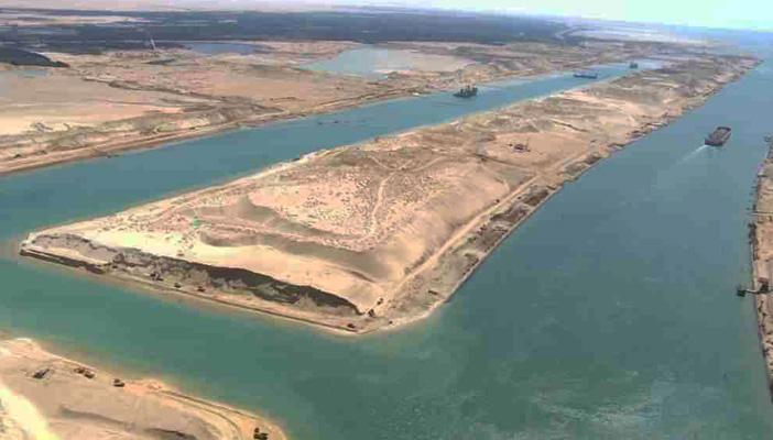 هيئة قناة السويس: 11721 سفينة عبرت قناة السويس خلال 9 أشهر