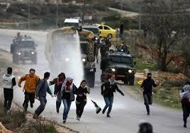 إصابة 8 فلسطينيين في مواجهات مع جيش الاحتلال برام الله