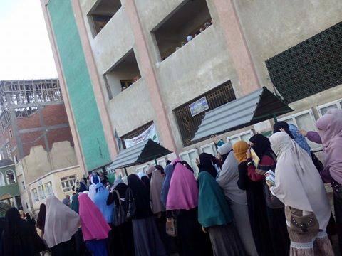 مسيرة لطالبات أزهر كفر الشيخ ضمن فعاليات كسر الحصار