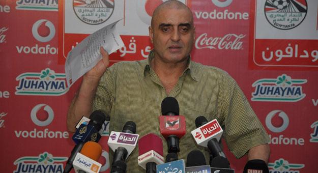 بالفيديو.مدير اتحاد الكرة يسب ثورة 25 يناير ويمدح 30 يونيو