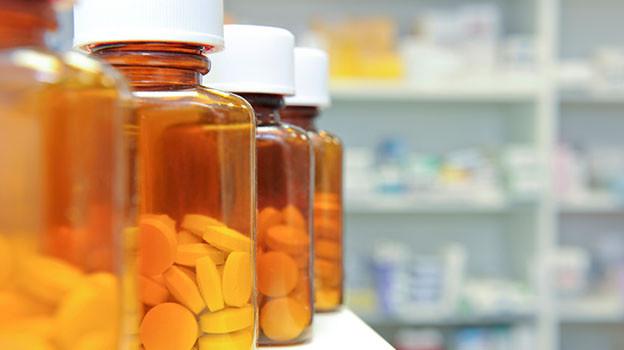 “هنتعالج منين”..هاشتاج يتصدر “تويتر” بعد أزمة توفير الدواء