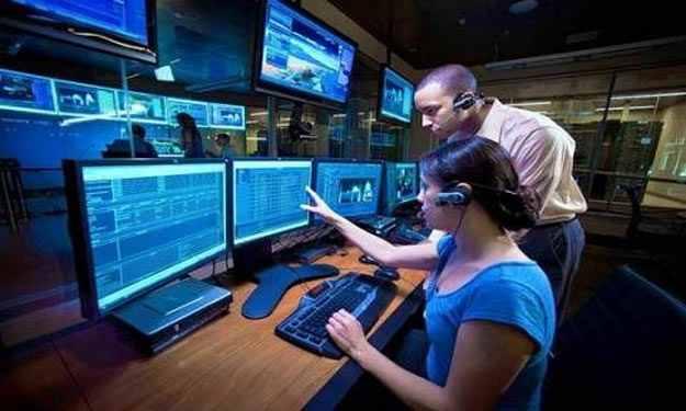 “الشيوخ” يؤيد تجسس “الأمن القومي” على هواتف الأمريكيين