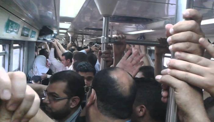 بالفيديو.. “النقل”: هدف زيادة سعر تذكرة المترو “منع رائحة العرق”