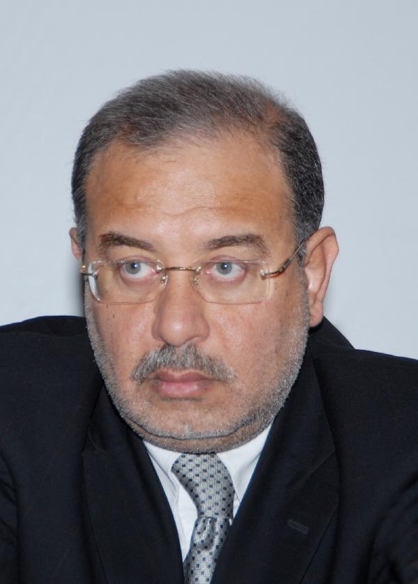 وزير البترول يلغى الاحتفال بعيد البترول ومكافأته