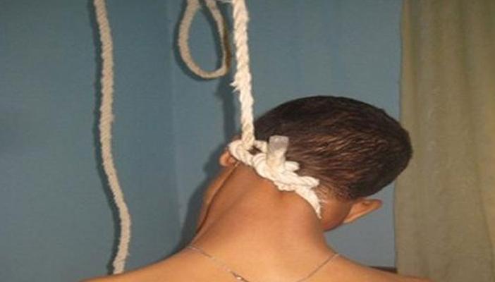 شاب يشنق نفسه بالمنيا لعدم  قدرة أسرته تدبير نفقات زواجه