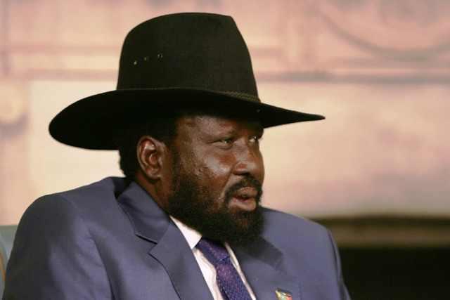 سلفاكير يصل القاهرة بصحبة 8 وزراء ويلتقي السيسي اليوم