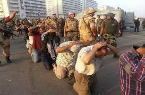 بعد تنظيمهم وقفة احتجاجية .. اعتقال 3 طلاب و7 طالبات بقنا