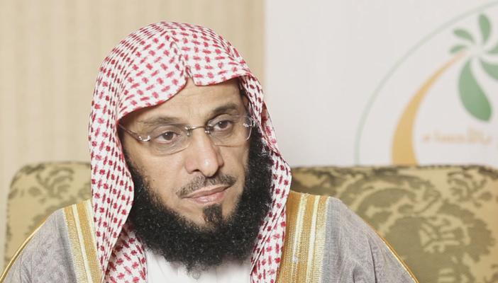 اتهام “القرني” بنقل كتاب “الجامع بين الصحيحين” ونسبته لنفسه يشعل تويتر