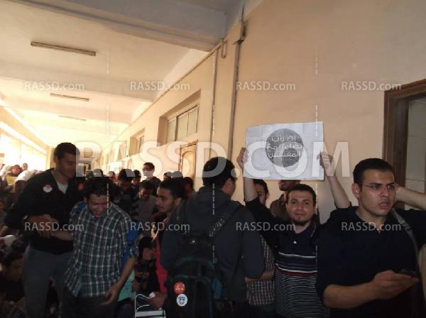 طلاب “هندسة حلوان ” يمتنعون عن حضور الامتحانات