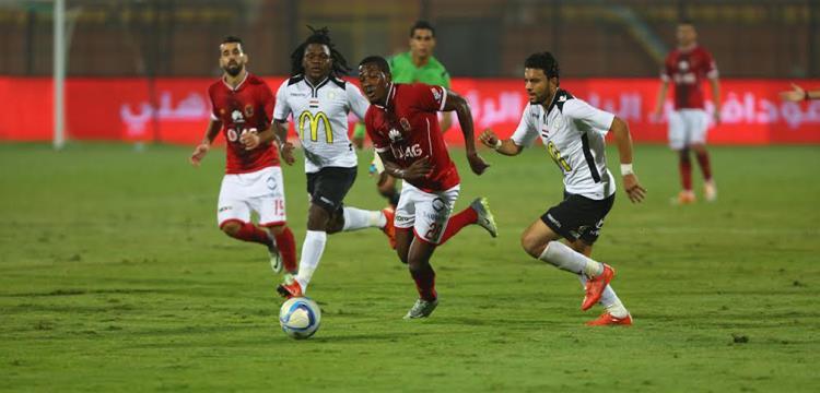 الأهلي يهين الجيش بثلاثية نظيفة ويتصدر الدوري مؤقتا