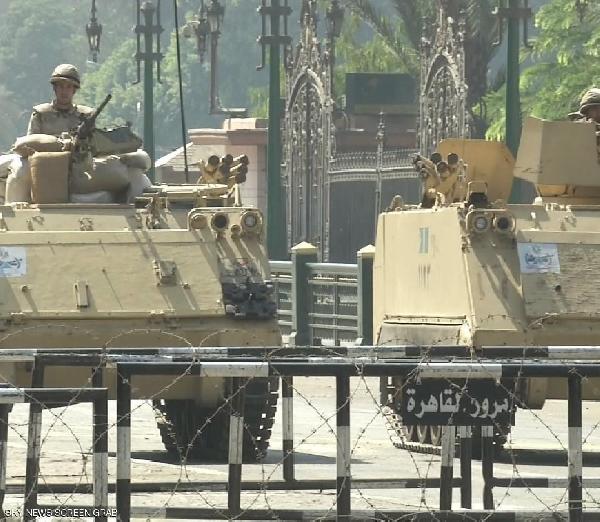 الانقلاب يغلق الميادين تخوفا من مسيرات 100 يوم علي مجزرة الفض