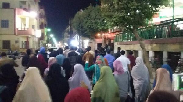 تظاهرة ليلية في أسيوط للدعوة لتظاهرات 28 نوفمبر