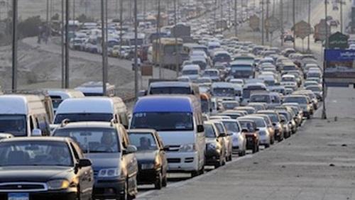 تكدس مروري خانق بالقاهرة الكبرى بسبب غلق الميادين