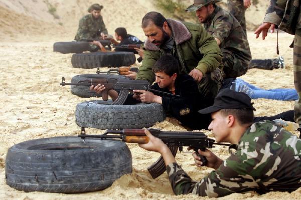 مقتل فلسطيني خلال تدريب عسكري في غزة