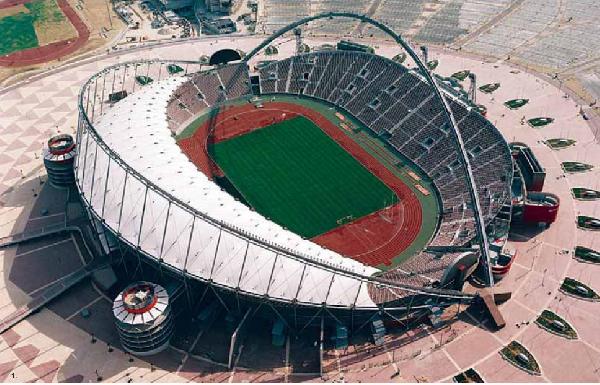 السعودية تحتفل بتدشين ستاد خليفة القطري