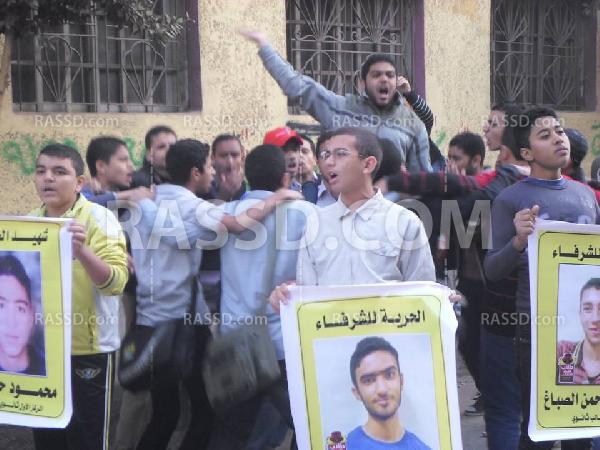 وقفة احتجاجية لطلاب ضد الانقلاب بكفر الزيات