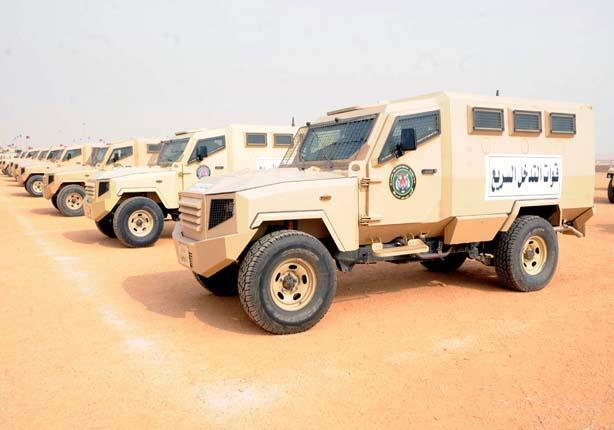 مصر تحت الحصار.. إغلاق المساجد والجامعات والنوادي والميادين