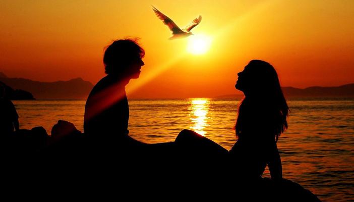 في العطلات.. 6 أشياء تجدد الحب بين شريكي الحياة