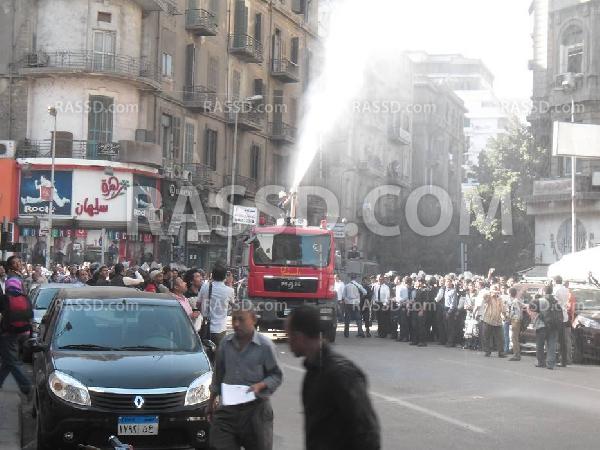 ساينس مونيتور:قانون التظاهر يؤثر على مناخ الاستثمار في مصر