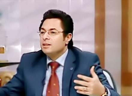 فيديو| أبو بكر: “هوجمت بمطعم للجيش لأني قلت أكلهم وحش”