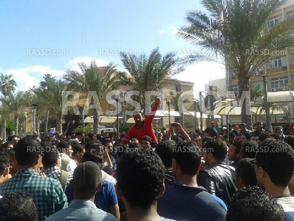 بالصور..إضراب في صيدلة الإسكندرية ضد سجن طالبات “7 الصبح”