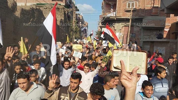 مسيرة في مسقط رأس الرئيس مرسي عقب جمعة “الله أكبر.. إيد واحدة”