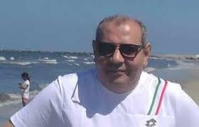 منع رئيس مركز الحق في التعليم من السفر للكويت