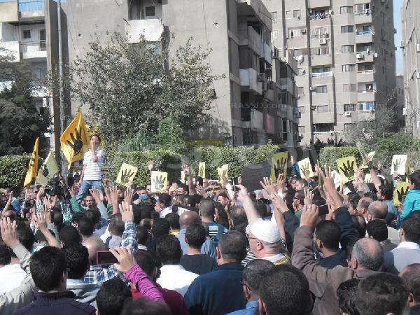 الآلاف من رافضى الانقلاب ينطلقون بمسيرة بالحي العاشر
