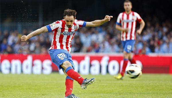 أتليتكو مدريد يحتل المركز الثاني بعد فوزه على لاكرونا