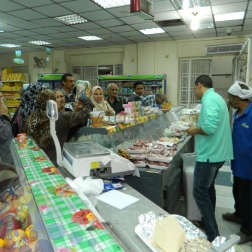 أكثر 500 ألف جنيه مبيعات “سيارات السلع المخفضة” ومبادرة “كون وجبتك”