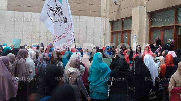 صور| تظاهرة لطالبات الدراسات الإسلامية بأزهر المنصورة