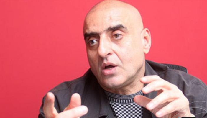 بالفيديو.. عزمي مجاهد باكيًا على الهواء: بيادة الشرطة والجيش على دماغي