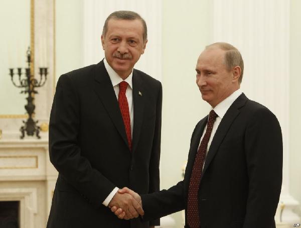 الصحف العربية تبرز زيارة بوتين لتركيا وأسعار النفظ بالخليج