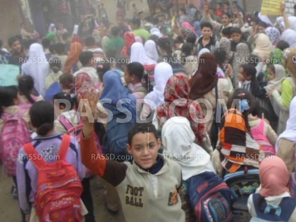 مسيرة طلابية المرحلة الابتدائية بقرية منشأة عبدالله بالفيوم