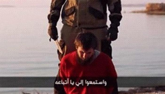 بالفيديو.. تنظيم الدولة يعدم جاسوسا روسيا في ولاية برقة