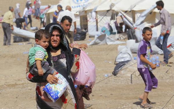 الجارديان: العالم لم يتمكن من معالجة جذور الأزمة في سوريا