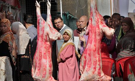 صحيفة إماراتية تلقي الضوء على معاناة الأسر المصرية في عهد السيسي